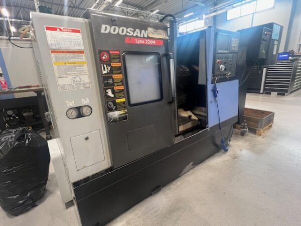 CNC-svarv DOOSAN LYNX 220MA - Bild 2